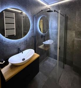 Koupelna v ubytování Słoneczny Apartament Karpicko