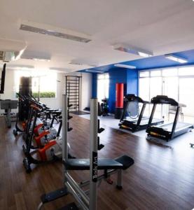 Pusat kecergasan dan/atau kemudahan kecergasan di 08 Mini loft com lazer completo internet vaga e mercado dentro do condomínio