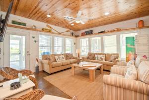 Fotografie z fotogalerie ubytování Eleventh Street v destinaci Mustang Beach