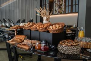 Comida no hotel ou em algum lugar perto