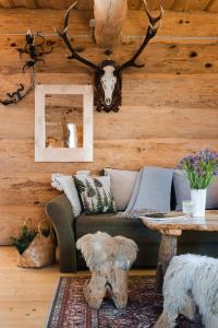 Posedenie v ubytovaní GÓRALSKI DOMEK z kominkiem - Highlander Wooden House