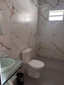 Ένα μπάνιο στο Casa moderno Luar +2 φωτογραφίες