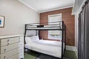 Fotografie z fotogalerie ubytování Dual Unit Mountain Retreat, 4BR, Prime Location, Sleeps 10, Historic Charm & Modern Luxury, Steps to Main St! v destinaci Park City + 41 fotografií