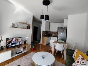 Kuhinja ili čajna kuhinja u objektu Apartman Fenix