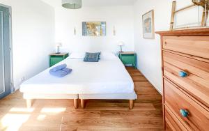 Кровать или кровати в номере LA BOHÊME by K6 Conciergerie Villas