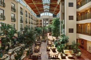 Ảnh trong thư viện ảnh của Woolley's Classic Suites ở Aurora