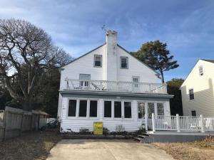 リホボスビーチにあるLake avenue 23の白い家