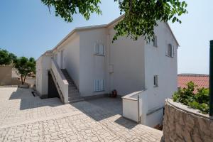 Το κτήριο όπου στεγάζεται  το διαμέρισμα