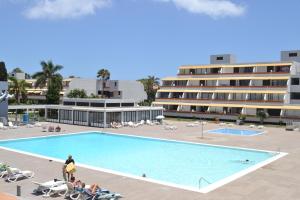 Basen w obiekcie AMAZING SEASIGHTS - TENERIFE lub w pobliżu