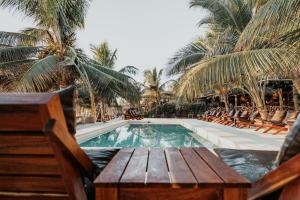 Piscina en o cerca de Mia Tulum Beachfront Resort - Ocean View Suites and Beach Club