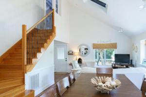 Istumisnurk majutusasutuses Charming 3-Bed, 2-Bath Home with Wonderful Views of the Golf Course