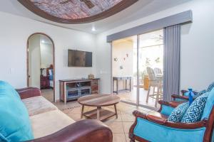 Gallery image of Bella Sirena BB 101 Ultra Modern Ground Floor Large Patio Ocean Front Condo in Puerto Peñasco