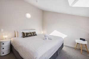 Ένα ή περισσότερα κρεβάτια σε δωμάτιο στο Squatters Run 20