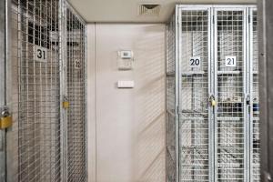 Ένα μπάνιο στο Squatters Run 20 +15 φωτογραφίες