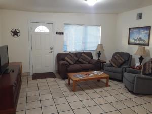 Photo de la galerie de l'établissement Stagecoach Suites, à Wickenburg 82 autres photos