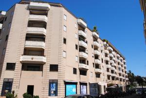 Gallery image of Riviera Eden Palace in Cannes