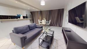 Posedenie v ubytovaní Grand appartement lumineux + 16 fotografií