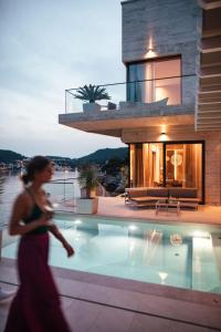 Bassein majutusasutuses Ravishing Stikovica Villa 5 Bedrooms Villa Ocean Serenity Private Pool või selle lähedal