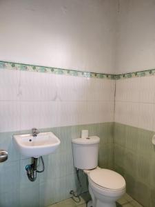 Koupelna v ubytování A place to stay in Cebu City