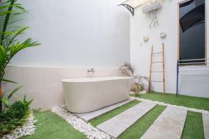 Fotografie z fotogalerie ubytování Villa Luxe Banguntapan v destinaci Karanggayam + 38 fotografií