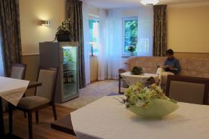 Fotografie z fotogalerie ubytování Hotel-Pension Pöhling v destinaci Lippstadt