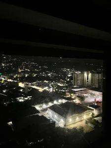 Nespecifikovaný výhled na destinaci Mandaue City nebo výhled na město při pohledu z aparthotelu