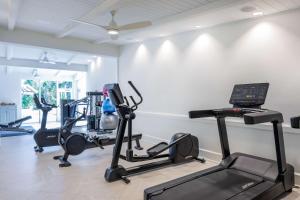 Fitness centrum a/nebo fitness zařízení v ubytování Islander Resort