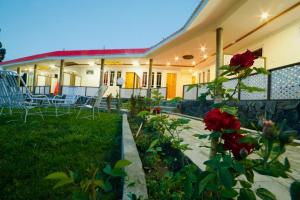 Aed väljaspool majutusasutust Serenity Inn Skardu