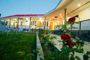 Aed väljaspool majutusasutust Serenity Inn Skardu