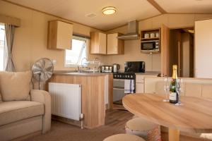 Köök või kööginurk majutusasutuses Kazs hot tub retreat