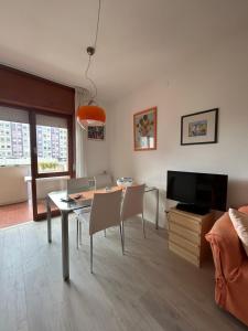 Μια τηλεόραση ή/και κέντρο ψυχαγωγίας στο City 43