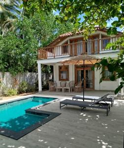Bassein majutusasutuses Sleeping Elephant Beach Resort või selle lähedal