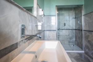 A bathroom at Spa Resort Fonte Alla Lepre