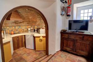 A kitchen or kitchenette at Sabina