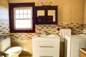 A bathroom at Celeste Még 24 kép
