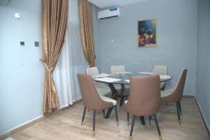 Fotografie z fotogalerie ubytování Kingston Luxury Apartments v destinaci Calabar + 22 fotografií