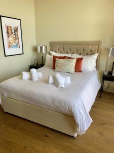 Balcomie Links Hotel客房内的一张或多张床位