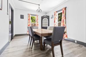 Φωτογραφία από το άλμπουμ του Spacious 4BR 1BA close to the Falls σε Καταρράκτες του Νιαγάρα