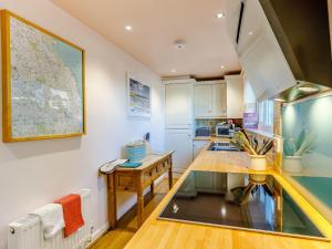 Køkken eller tekøkken på Dovecoat Cottage + 19 billeder