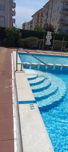 Bazén v ubytování CALAFELL 5 BEACH nebo v jeho okolí