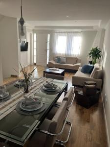 พื้นที่นั่งเล่นของ 3 bedroom townhouse Curitiba