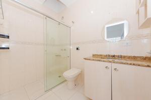 ห้องน้ำของ 3 bedroom townhouse Curitiba