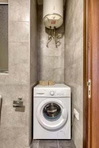 Fotografie z fotogalerie ubytování NEW! - Bright and spacious 3 double bedroom apartment in Central Malta by SF Homes v destinaci Il-Ħamrija