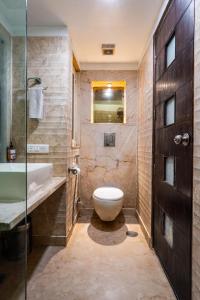 Koupelna v ubytování Hotel Le Roi Near New Delhi Railway Station