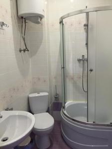 Koupelna v ubytování Hotel Oktan