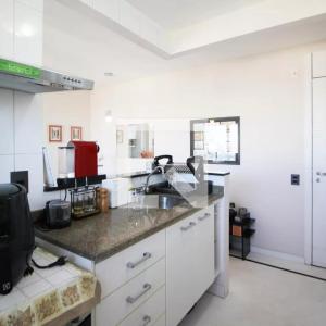 Kuchyň nebo kuchyňský kout v ubytování Apartamento para alugar com 41m, 1 quarto e 1 vaga