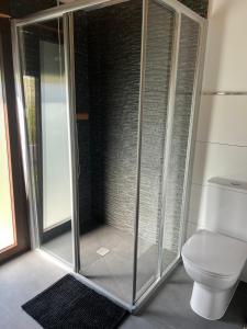 Koupelna v ubytování Vilamoreira + 16 fotografií