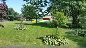 Billund Farm Holiday外面的花园