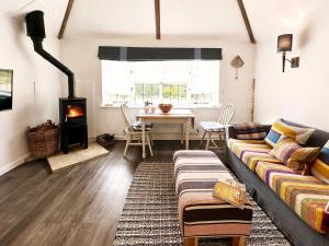 Afbeelding uit fotogalerij van Spike by The Suffolk Cottage Collection in Chillesford