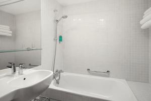 Kúpeľňa v ubytovaní Metropol Design Hotel Old Town